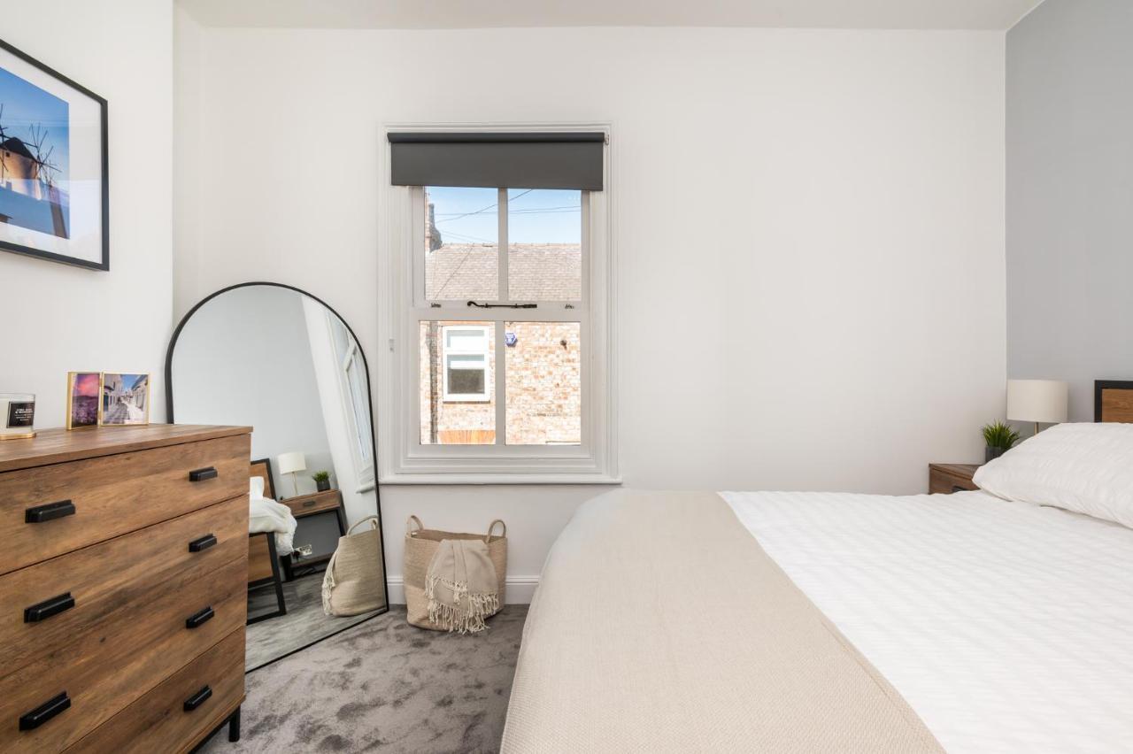 Stylish, Centrally Located Terrace - Pass The Key York Zewnętrze zdjęcie
