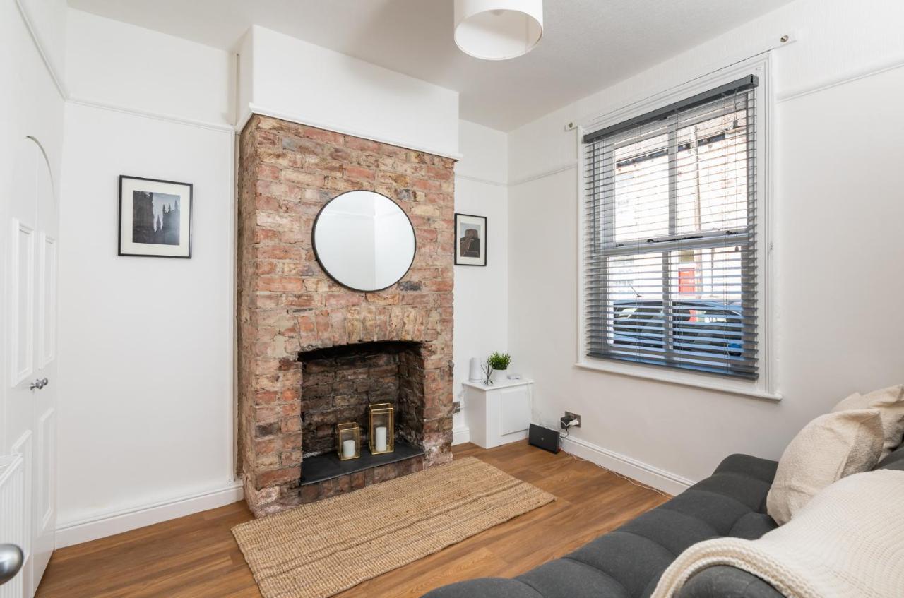 Stylish, Centrally Located Terrace - Pass The Key York Zewnętrze zdjęcie